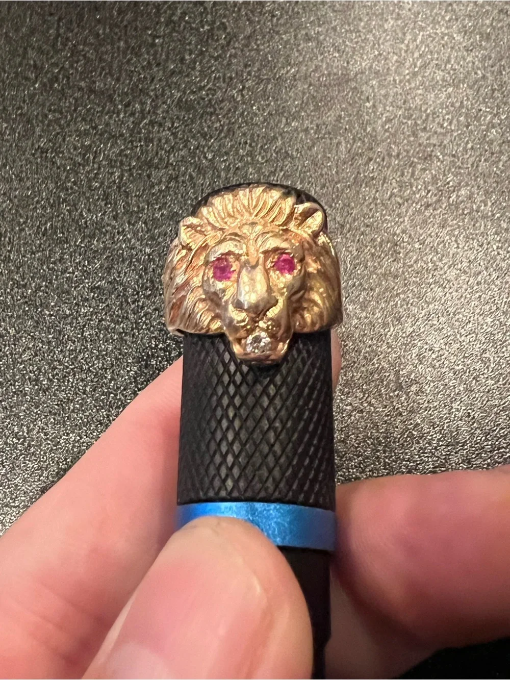 Beautiful Vintage 14K Gold Lion Ring Rubies/Diamond  12.54 grams  Size 7.5